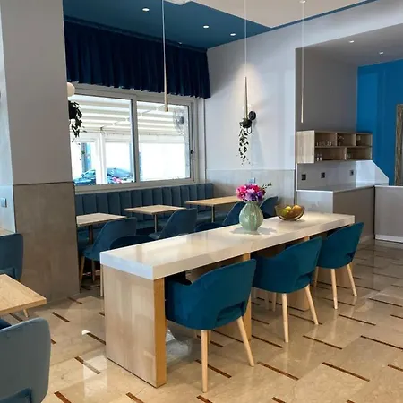 Ambra - The Only Lakeside In