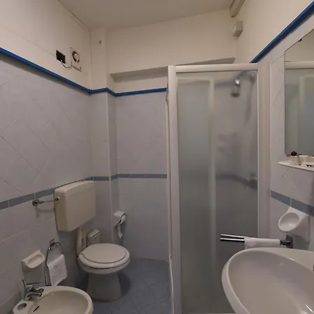 Szálloda Ambra - The Only Lakeside In 3*