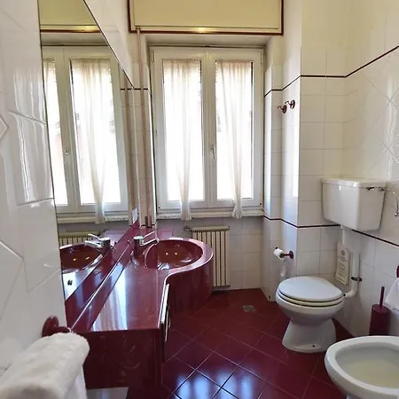 Ambra - The Only Lakeside In