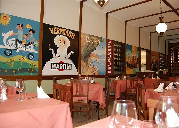 Ambra - The Only Lakeside In Hotel 3*