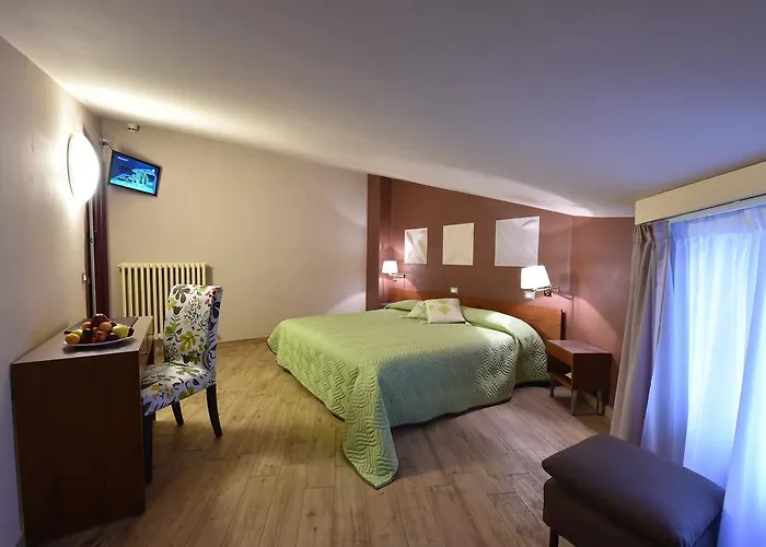 Hotel Ambra - The Only Lakeside In Iseo