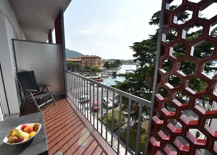 Ambra - The Only Lakeside In